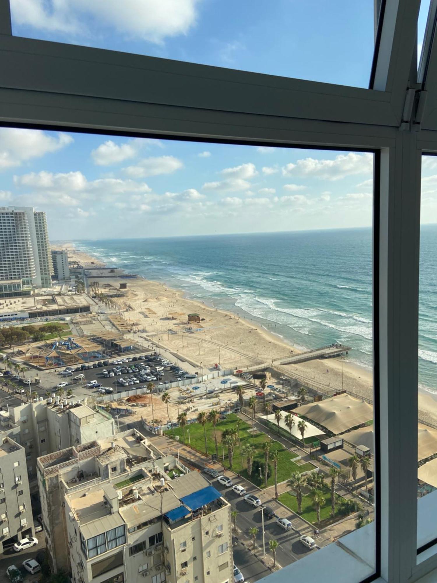 Amazing Suite On The Sea-סוויטה מדהימה על הים Bat Yam Exterior foto